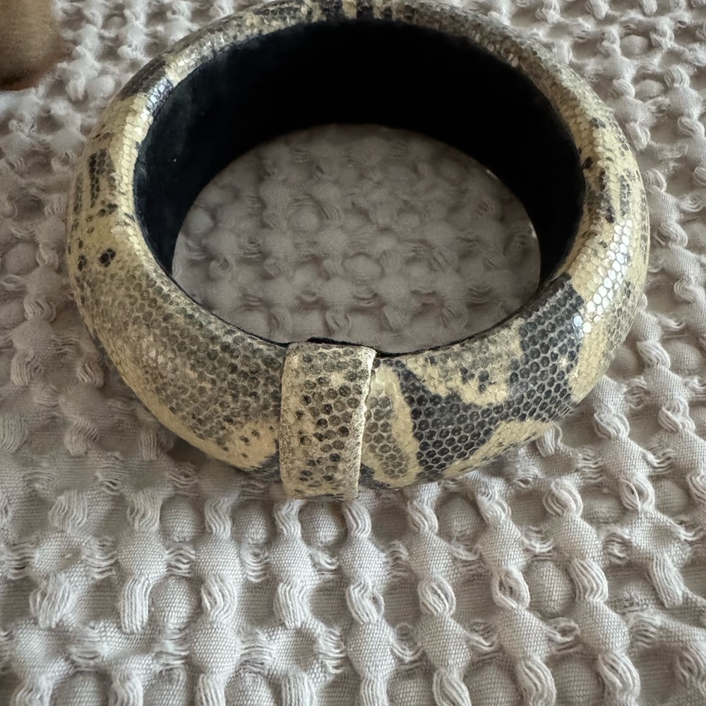Cara Couture snake skin bangle - Black and Tan